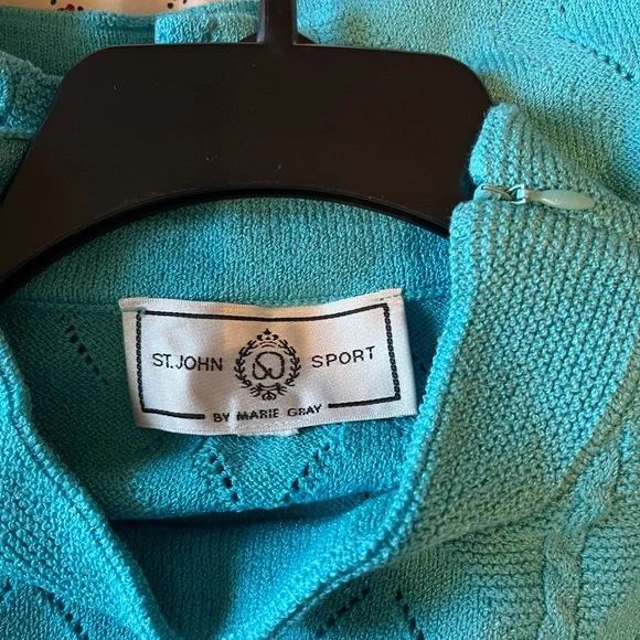 St John Diamond Knit Pullover top - Picture 3 of 7